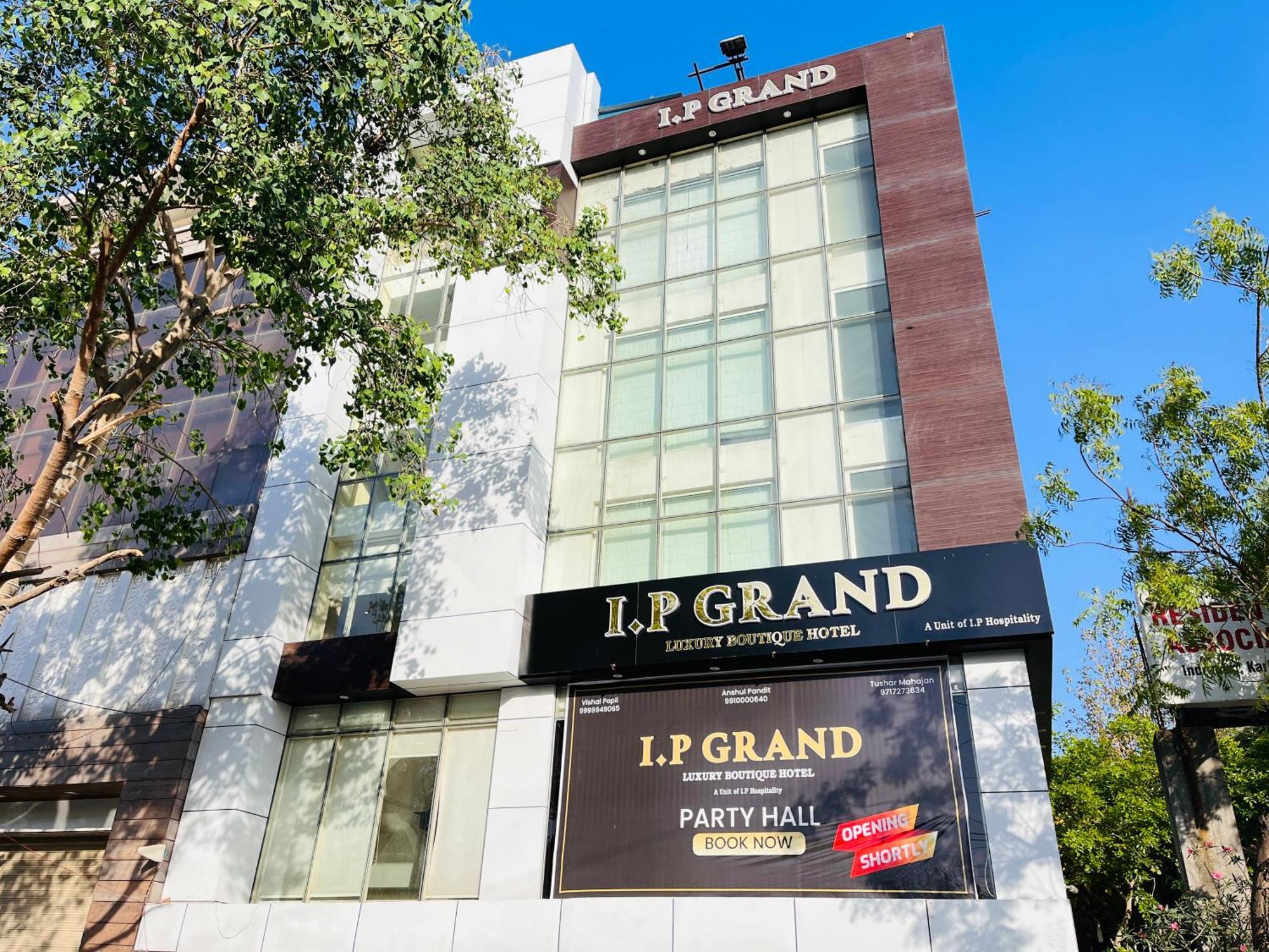 Hotel Aura Ip Grand Karkardooma Metro Station New Delhi Couple Friendly Eksteriør billede